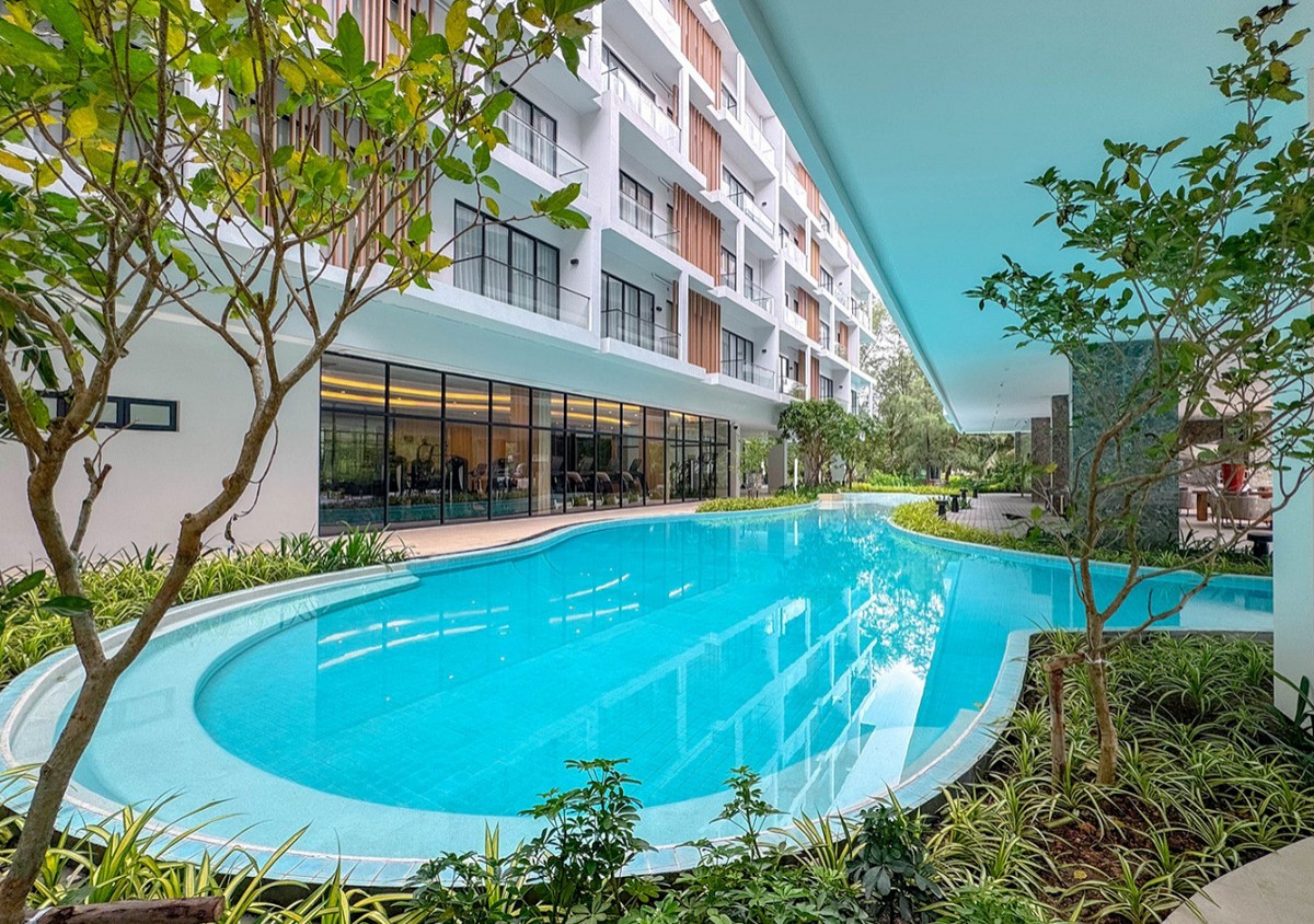 Pool Day Pass
