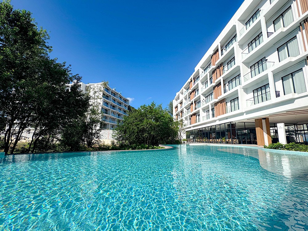Leisure Pool Bar