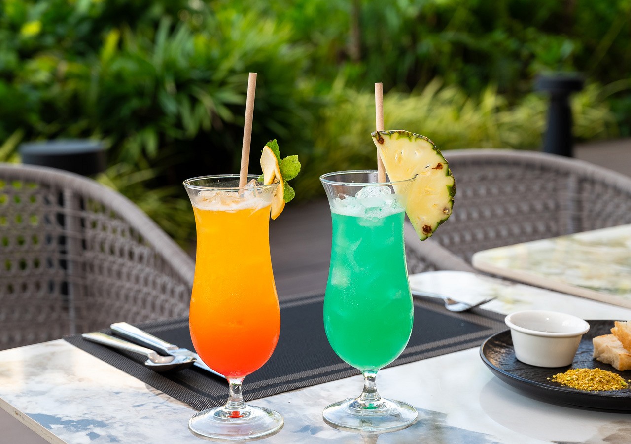 Mangrove Bar & Restaurant