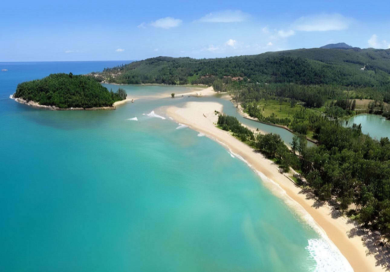 Laya Resort & Residences