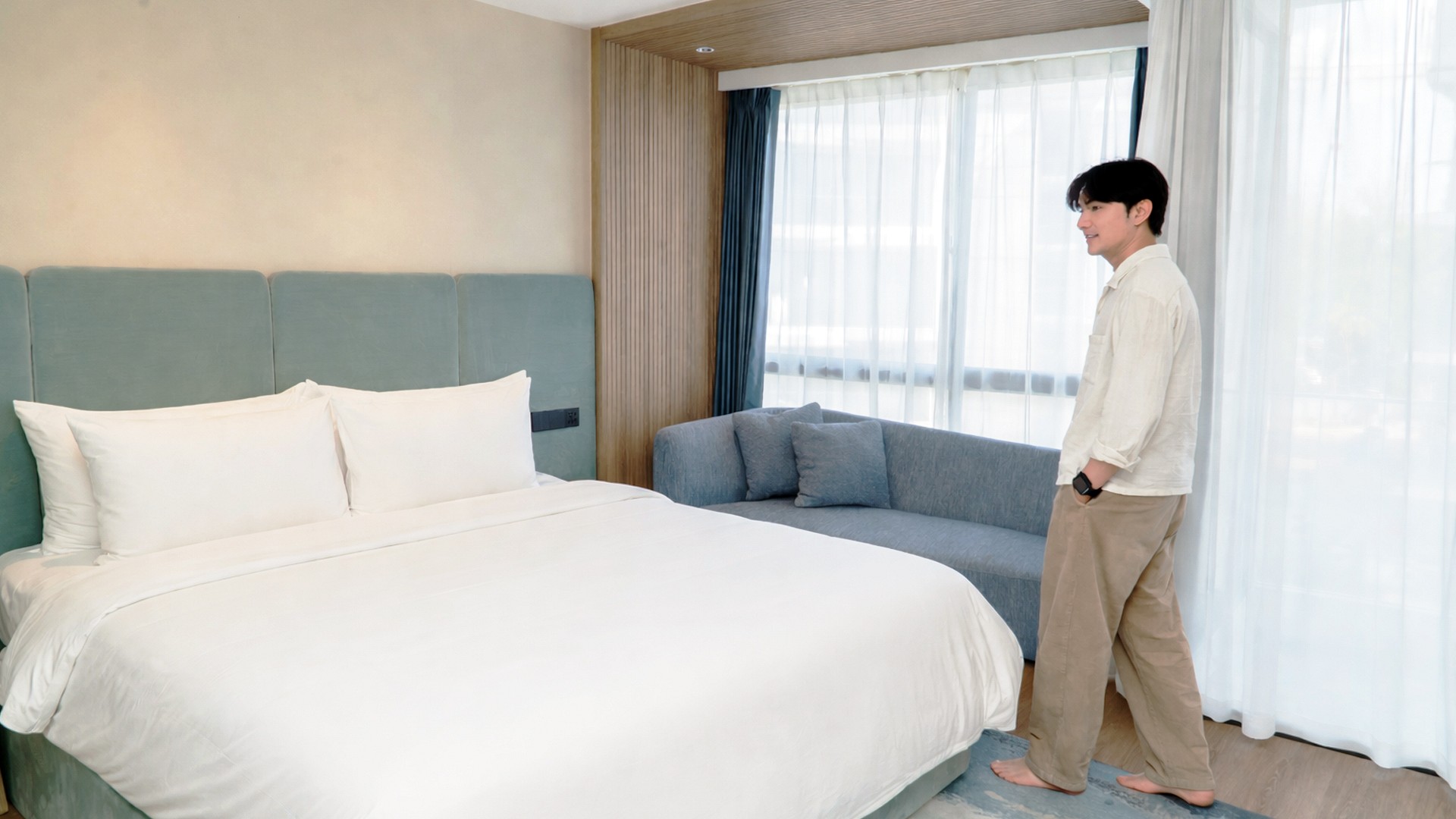 Laya Suites & Residences