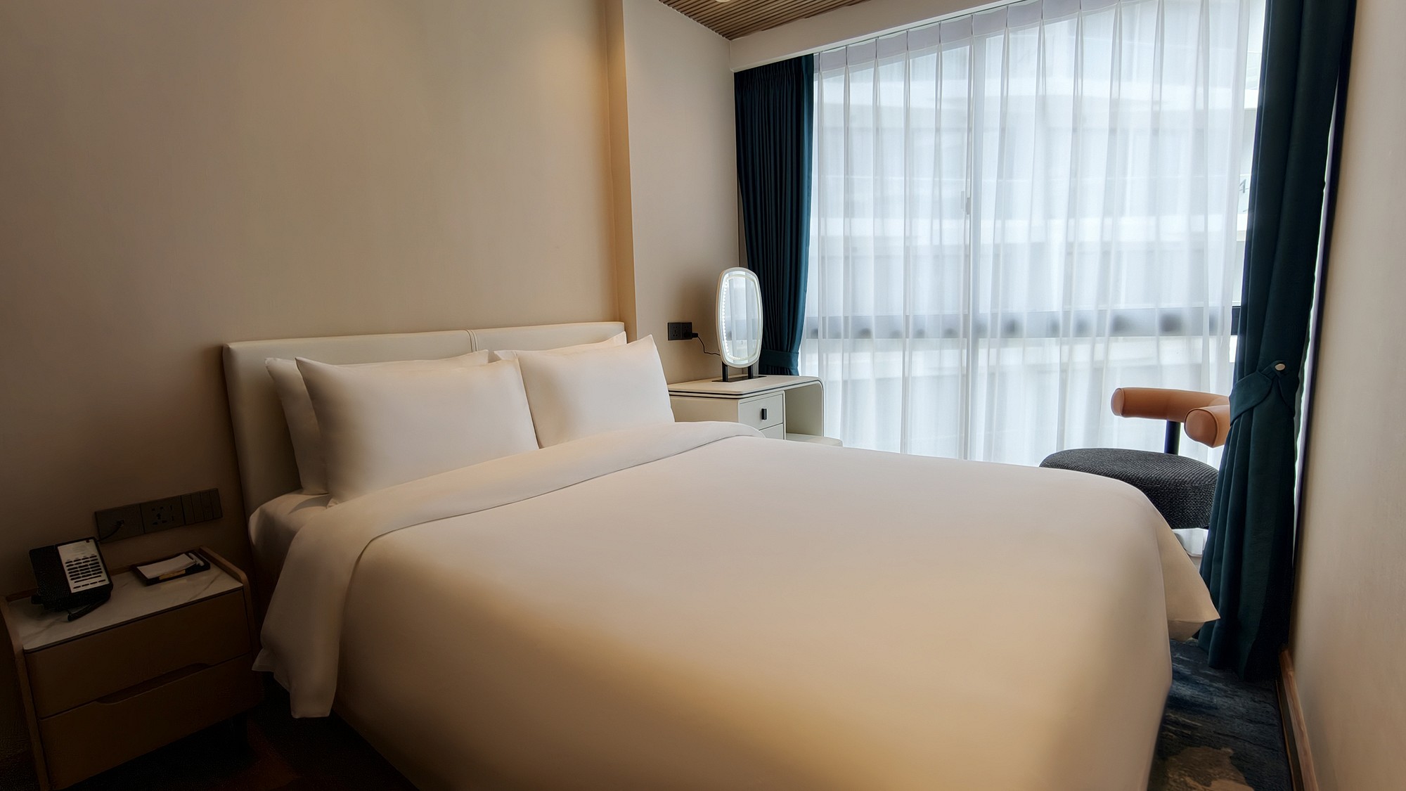 Laya Suites & Residences